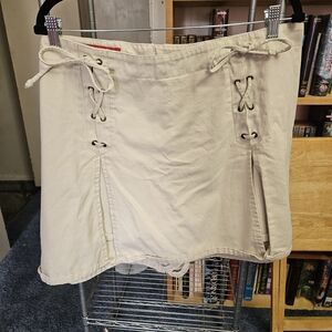 Zana Di Cream Mini Skirt with Lace-Up Front